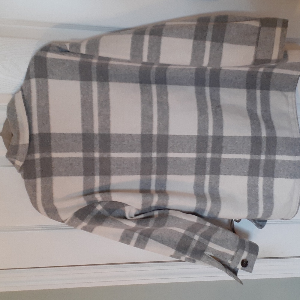 Ashley by 26 International Alternative Wool Blend Sz M Grey and White Shacket - Picture 4 of 8
